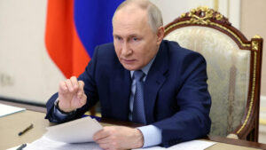 بوتين يحذر الغرب من قوة الأسلحة الروسية "لضرب أراضيه" وينبهه لخطر اندلاع حرب نووية