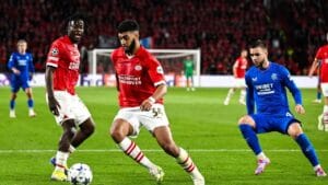 آيندهوفن يحقق لقبه السابع والعشرين في الدوري الهولندي والمغربي الصيباري يساهم في التتويج