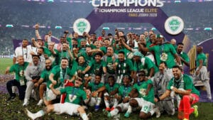 الأهلي السعودي يُتوج بلقب دوري أبطال آسيا بعد فوزه 1-0 على ماتشيدا الياباني في جدة