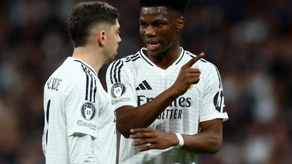 إصابة فالفيردي بعد خلاف مع تشواميني تقلق ريال مدريد قبل الكلاسيكو