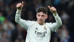 ريال مدريد يوقع غرامة نصف مليون يورو على تشواميني وفالفيردي
