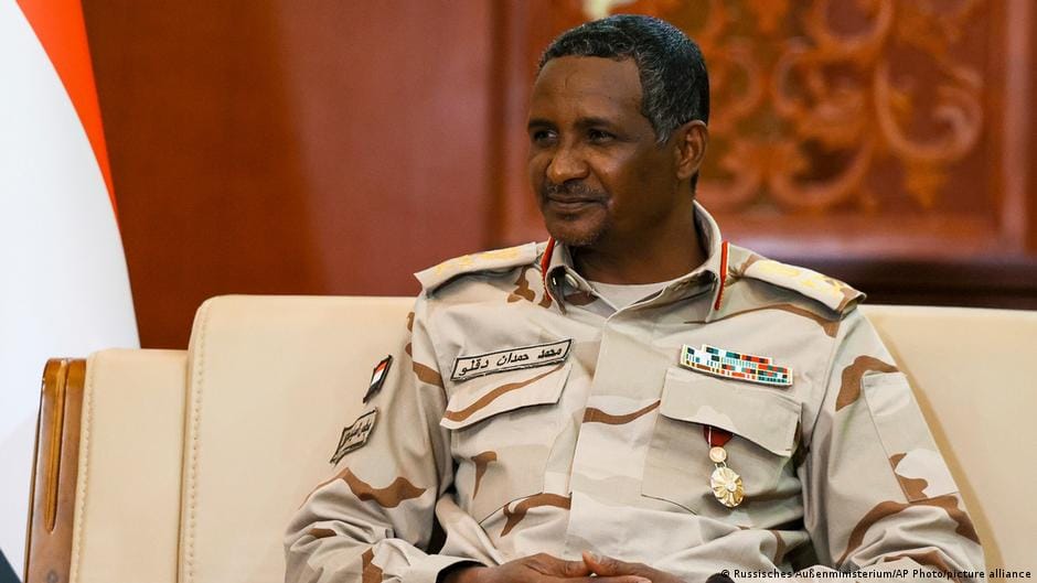 إصدار حكم إعدام بحق حميدتي واتهامات أمريكية تعمق عزلة السودان