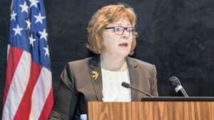 باربرا ليف: رفع سوريا من قائمة الدول الراعية للإرهاب خطوة نحو الانفتاح وإعادة الإعمار - صحيفة الحرية