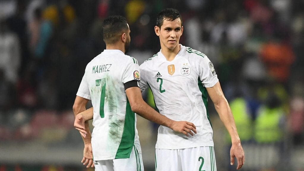 بعد رياض محرز.. عيسى ماندي يعتزل اللعب دوليا ويعلن الرحيل عن "الخضر"