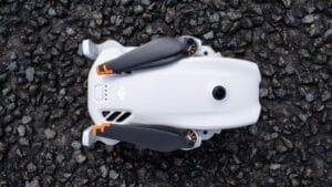 طائرة DJI Lito 1 صغيرة الحجم لكنها قوية الأداء