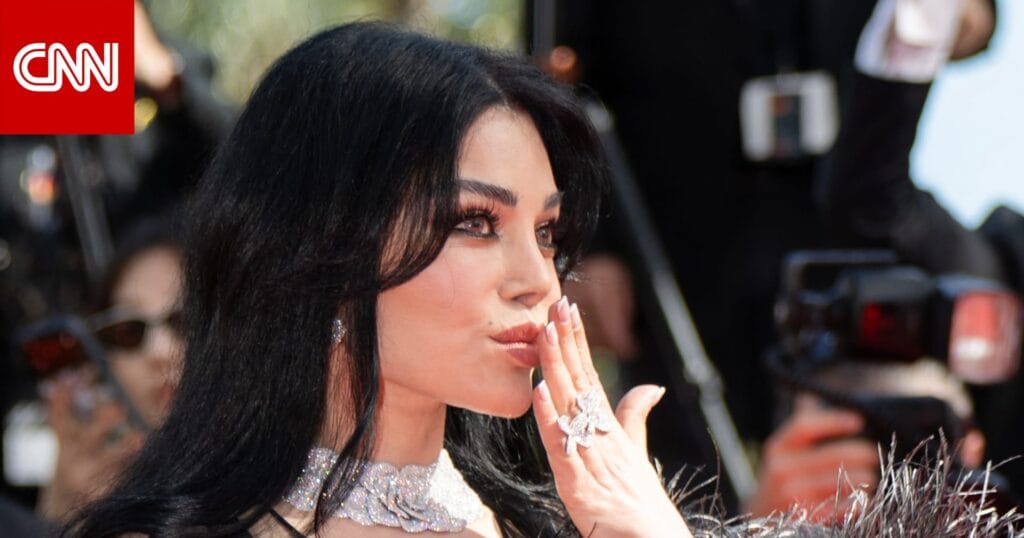 هيفاء وهبي تثير حماس جمهورها بأغنية جديدة مع "سانت ليفانت"