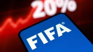 أزمة فيفا: اتحادات ويفا وكونكاكاف وآسيا تشدد على أن كرة القدم "ليست ملكا لأي فرد"