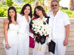 أمل عرفة وعبدالمنعم عمايري يحتفلان بتخرج ابنتهم من الجامعة ..إليك التفاصيل | البوابة