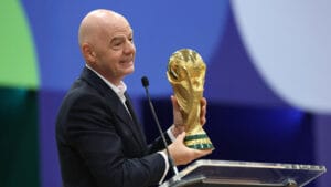 إنفانتينو يعلن إلغاء خطط بيع الفيفا حصة في كأس العالم مقابل 20 مليار دولار