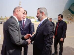 الشيباني يصل طرابلس لافتتاح سفارة سوريا لدى ليبيا ولتعزيز العلاقات بين البلدين - صحيفة الحرية