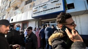 ملايين الشباب حول العالم بلا عمل .. ما دور الذكاء الاصطناعي؟