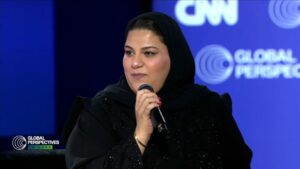 مسؤول قطري يثني على الفنانة دانة المير ويوضح إمكانات نجاحها | سي إن إن العربية